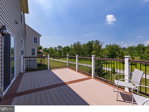 5th image of 1129 Woodruff Rd