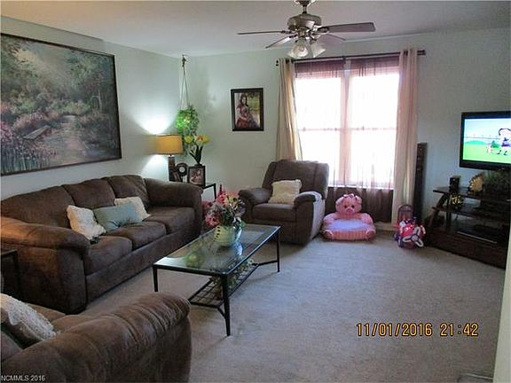 5th image of 249 Wild Rose Dr