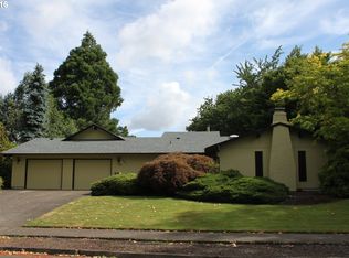 3445 Chevy Chase St, Eugene, OR 97401