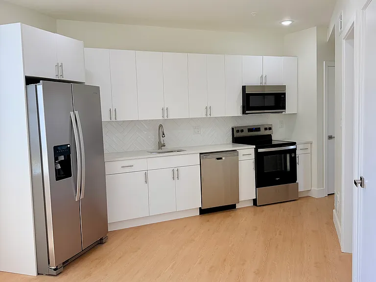 4212 Lancaster Ave #202 — Photo 4
