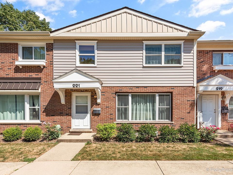 1st image of 221 Fishing Ln