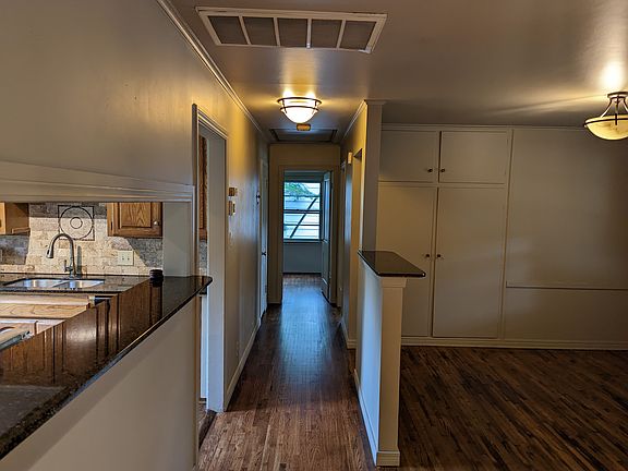 4th image of 1343 E 43rd St S #1
