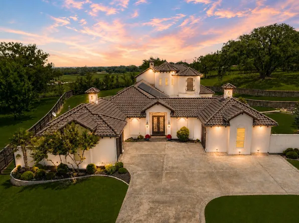 203 Links Ct, Aledo, TX 76008