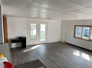 1749 Highway 70, Nichols, IA