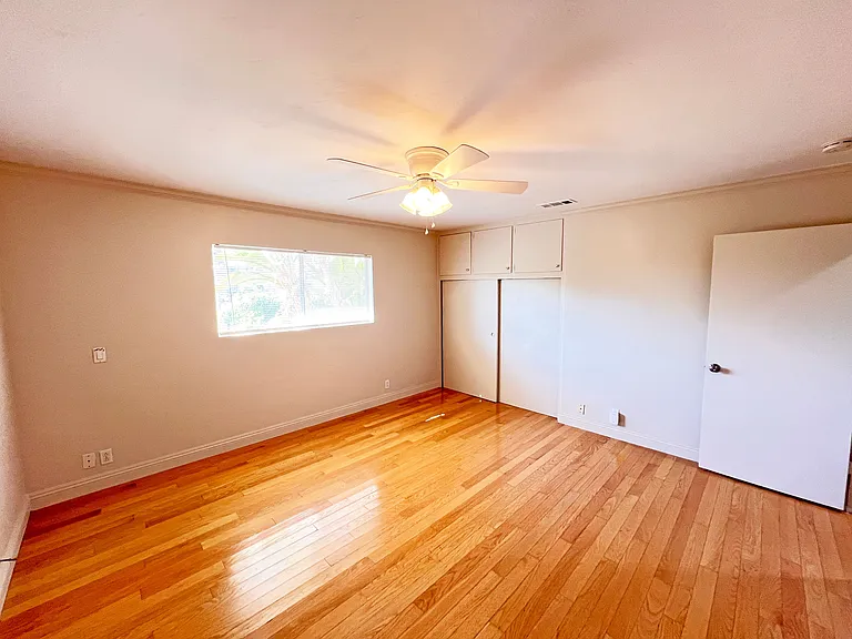 1626 York Dr — Photo 24