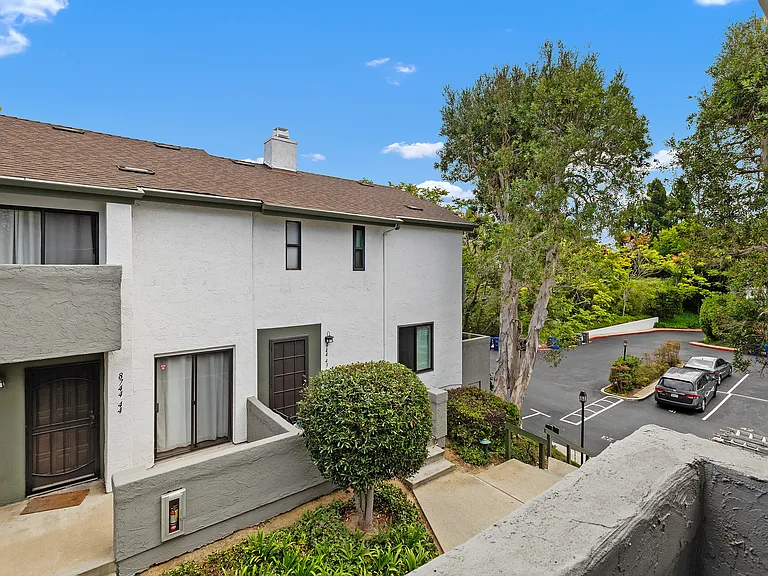 8746 Villa La Jolla Dr #53 — Photo 28