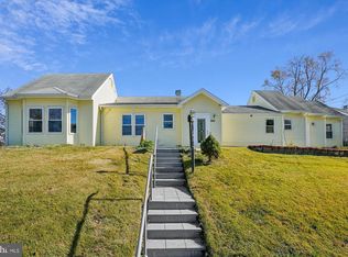 3201 Nottage Ln, Falls Church, VA 22042