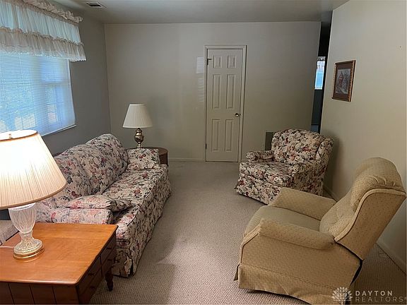 4th image of 5701 Sparkhill Dr