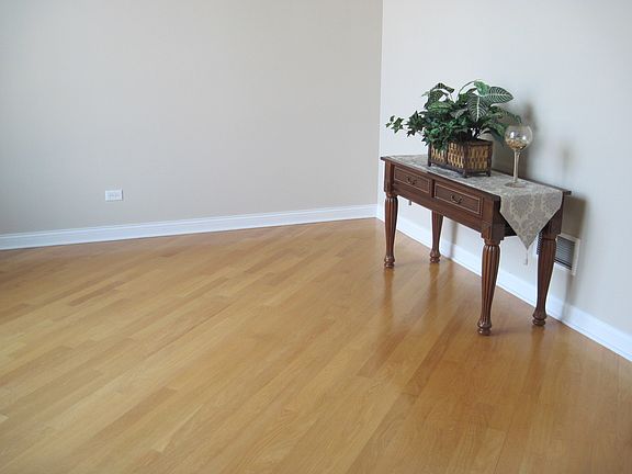 3rd image of 19840 Berkshire Dr