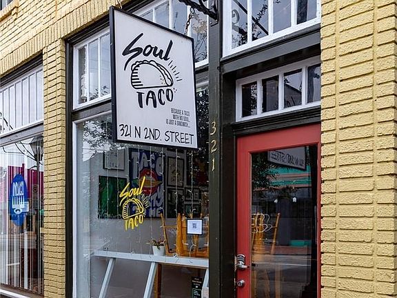 2nd image of 325 N 2nd St #B