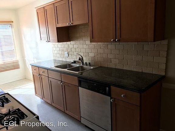 5th image of 1168 N Curson Ave APT 04