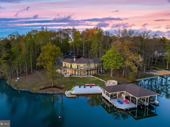 163 Rose Cir, Bumpass, VA 23024