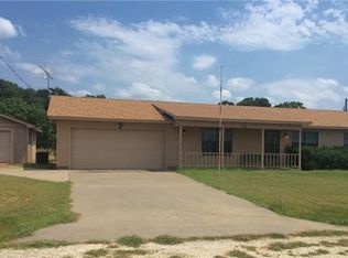 136 Diamond Oaks Dr, Nocona, TX 76255