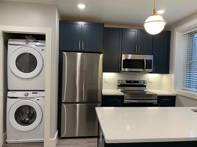 1825 Vernon St NW — Photo 1