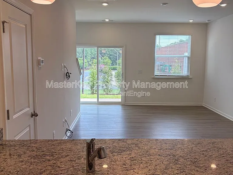 10636 Brookside Reserve Rd — Photo 5