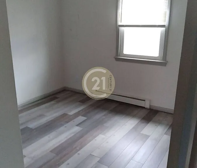 1111 Hugo St #F — Photo 6