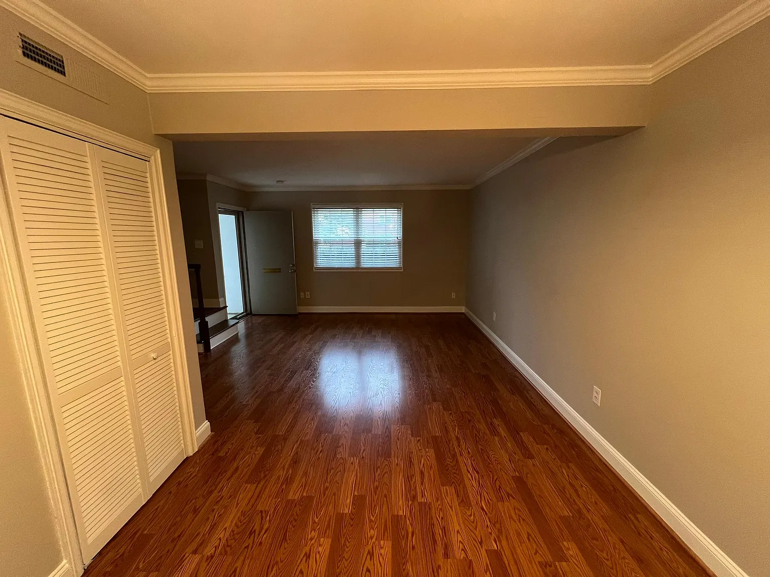2 bed, 832 sqft, $1,375 — Photo 4