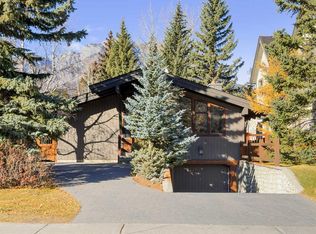 347 SE Muskrat St, Banff, AB T1L 1H1