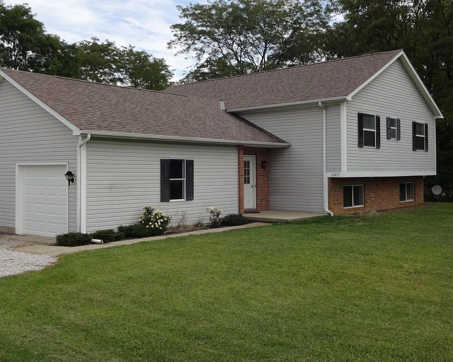 Back unit with 1-car garage