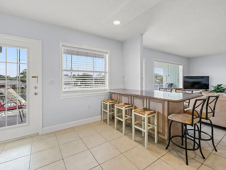 23 Royal Palm Point #A — Photo 8