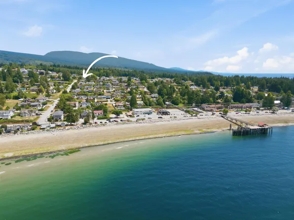 5111 Bay Rd, Sechelt, BC V7Z 0B5