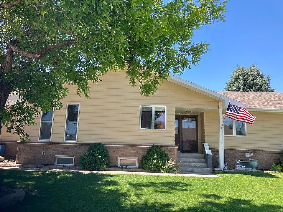 1st image of 2446 Deaver Dr