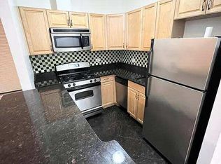 28-34 41st St #3, Astoria, NY 11103
