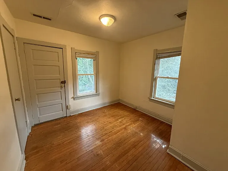 2507 E Johnson St #3 — Photo 4