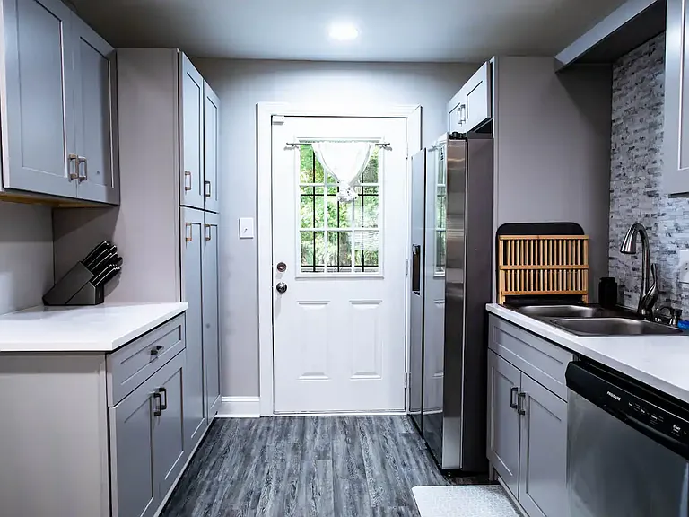 3753 Asbury Ln SW — Photo 5