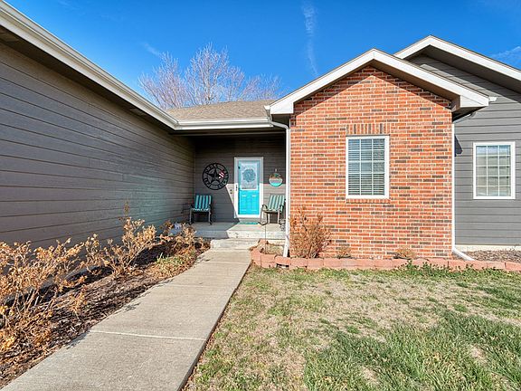 3rd image of 1003 Piercy Ct
