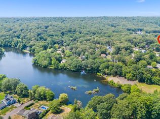 56 Nepas Rd, Fairfield, CT 06825