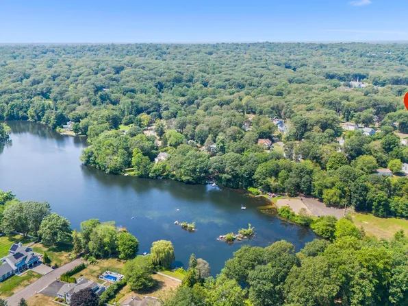 56 Nepas Road, Fairfield, CT 06825