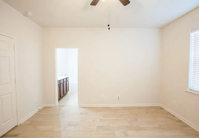 128 Tennyson St — Photo 10