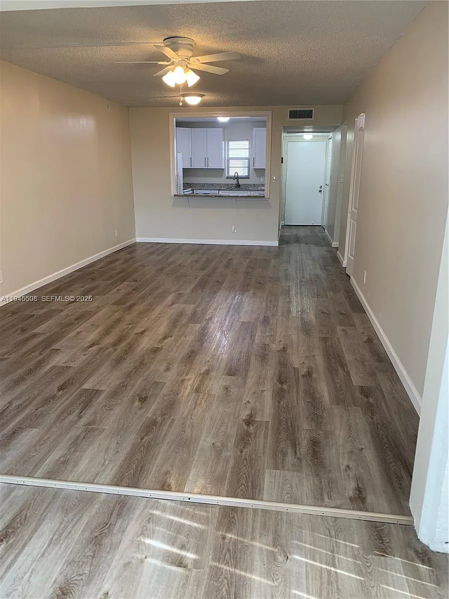 Building Photo - 9273 SW 8th St #411