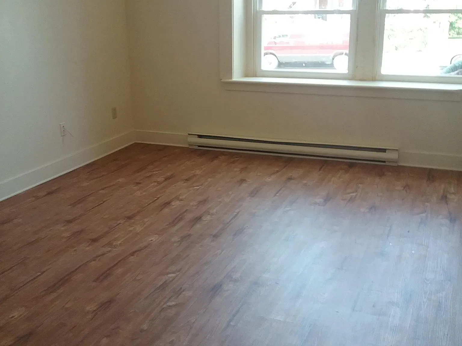 2 bed, 1000 sqft, $1,250 — Photo 3