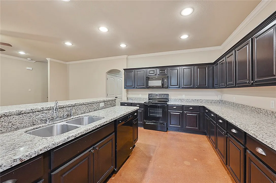 Building Photo - 128 Kimber Ln