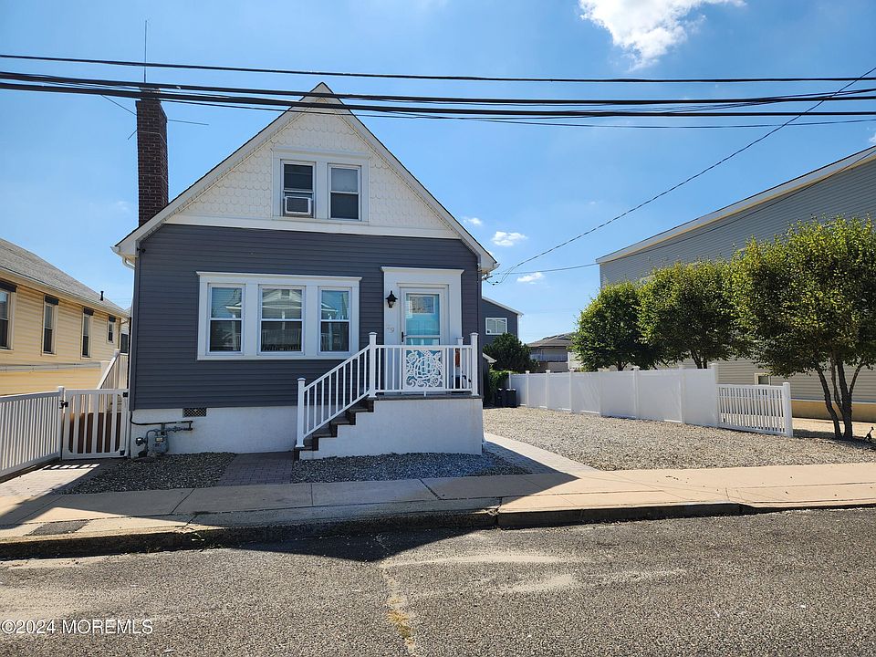 1st image of 29 Farragut Avenue