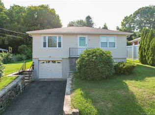 98 Esther Ave, Waterbury, CT 06708