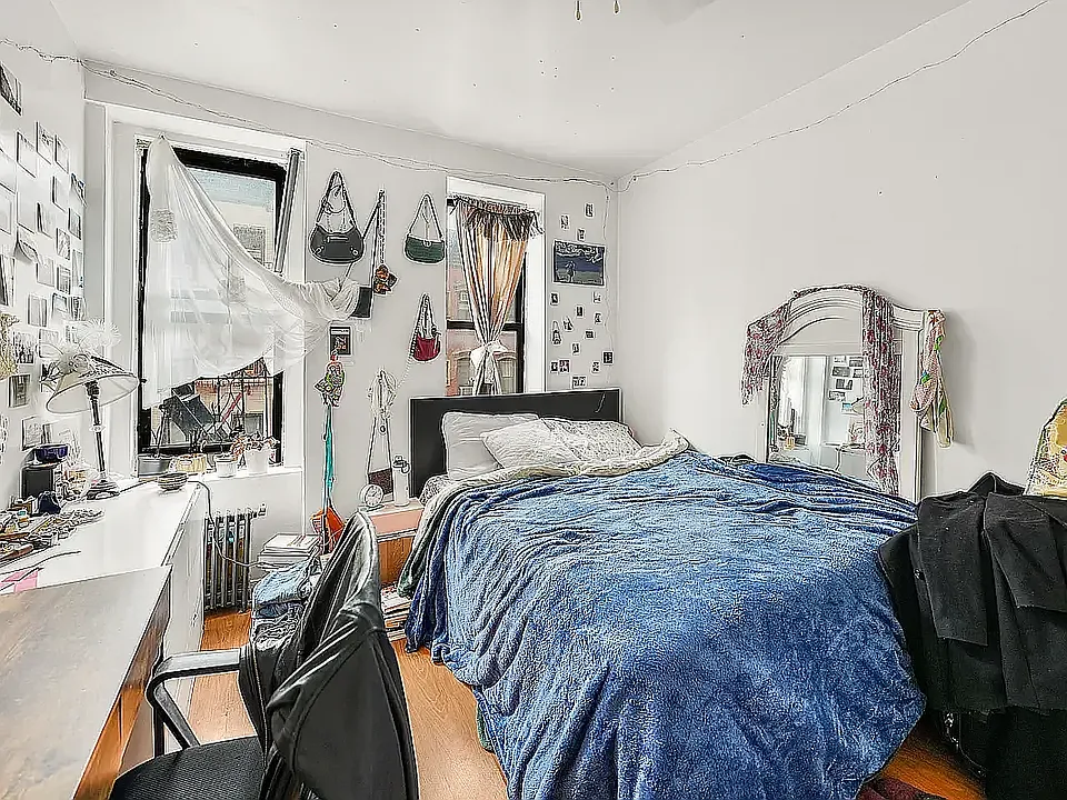 124 Mott St #4C