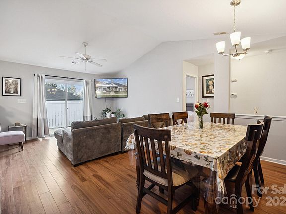 3rd image of 9215 Pinaceal Ct #87