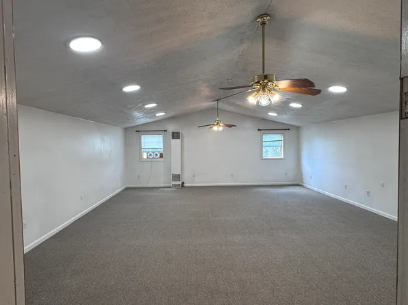 613 S Stark Hwy Ste 3, Weare, NH 03281