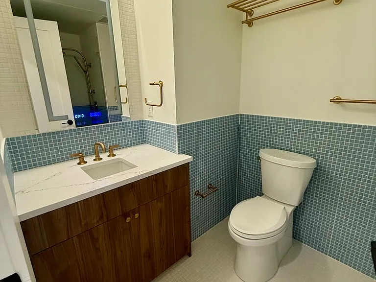 Brand new units 0-1 bedroom — Photo 11