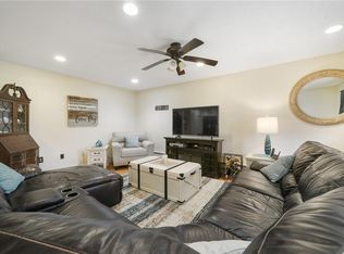 594 Sierra Vista Ln, Valley Cottage, NY 10989