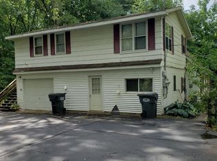 6265 N Shore Dr, Coloma, MI 49038