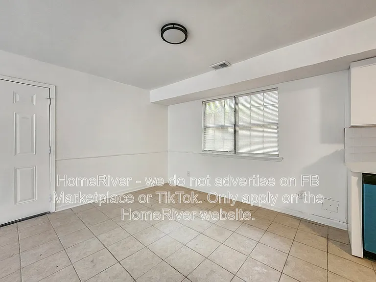 5482 Martins Crossing Rd — Photo 5
