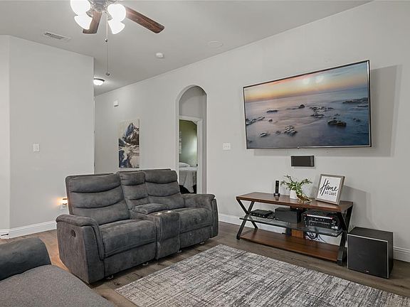2nd image of 2101 Danibelle Dr