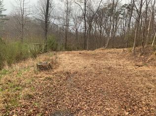 141 Afton Ln, Goodview, VA 24095