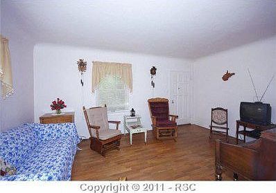 3rd image of 720 E Espanola St