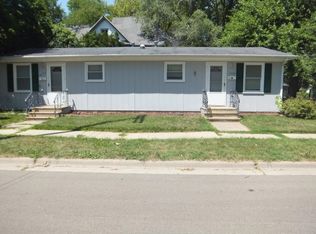 5304 Garden Plain Ave, Loves Park, IL 61111