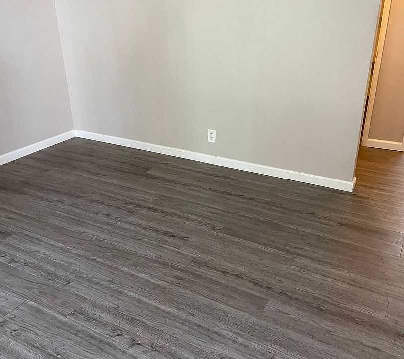 1st image of 3224 W St #W04